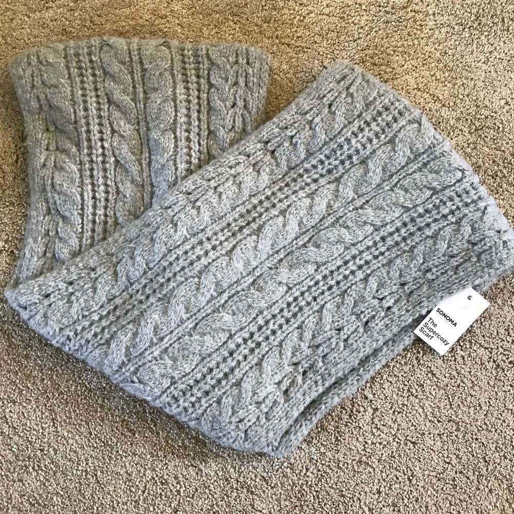 🎃NWT Soft & Cozy Infinity Scarf